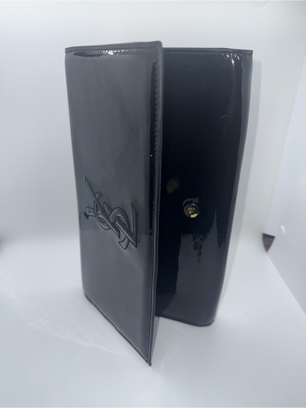 Yves Saint Laurent Black Patent Leather YSL Logo Envelope Clutch Italy - Picture 3 of 12